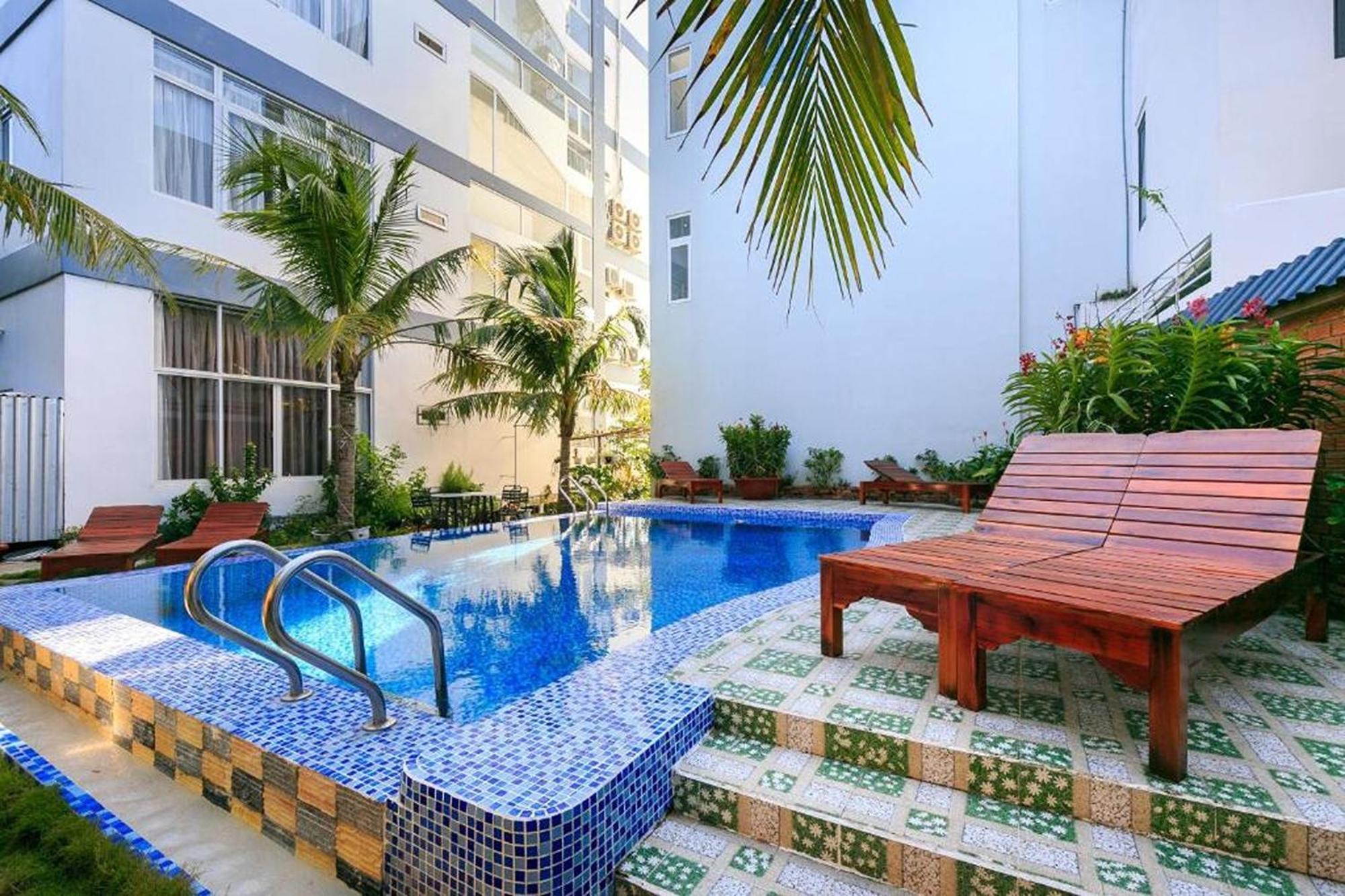 Ruby Hotel Phu Quoc Buitenkant foto