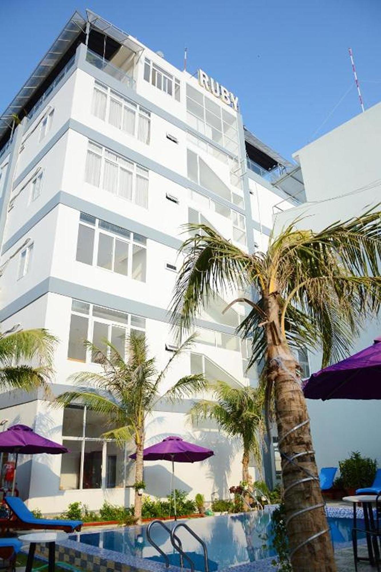 Ruby Hotel Phu Quoc Buitenkant foto