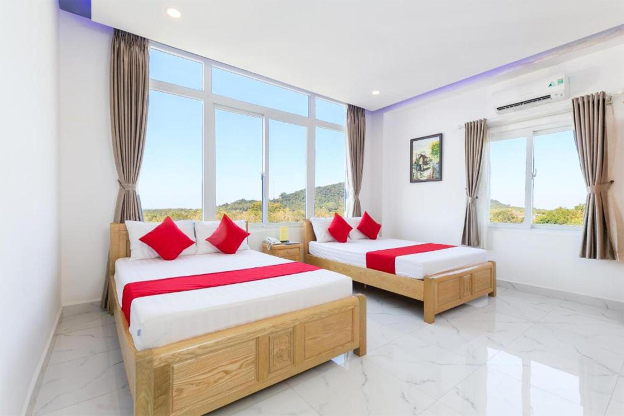 Ruby Hotel Phu Quoc Buitenkant foto