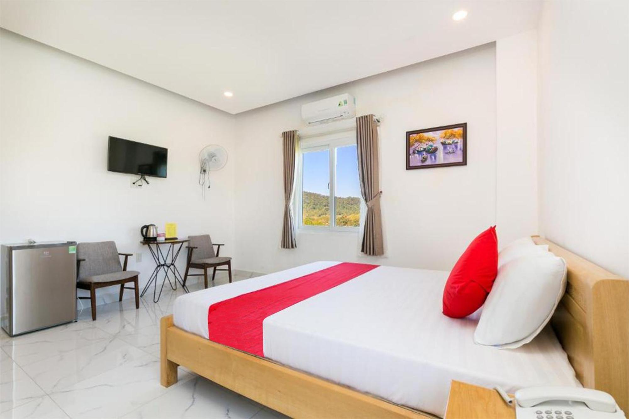 Ruby Hotel Phu Quoc Buitenkant foto