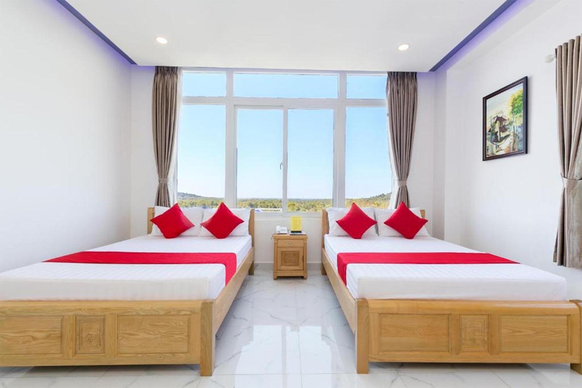 Ruby Hotel Phu Quoc Buitenkant foto