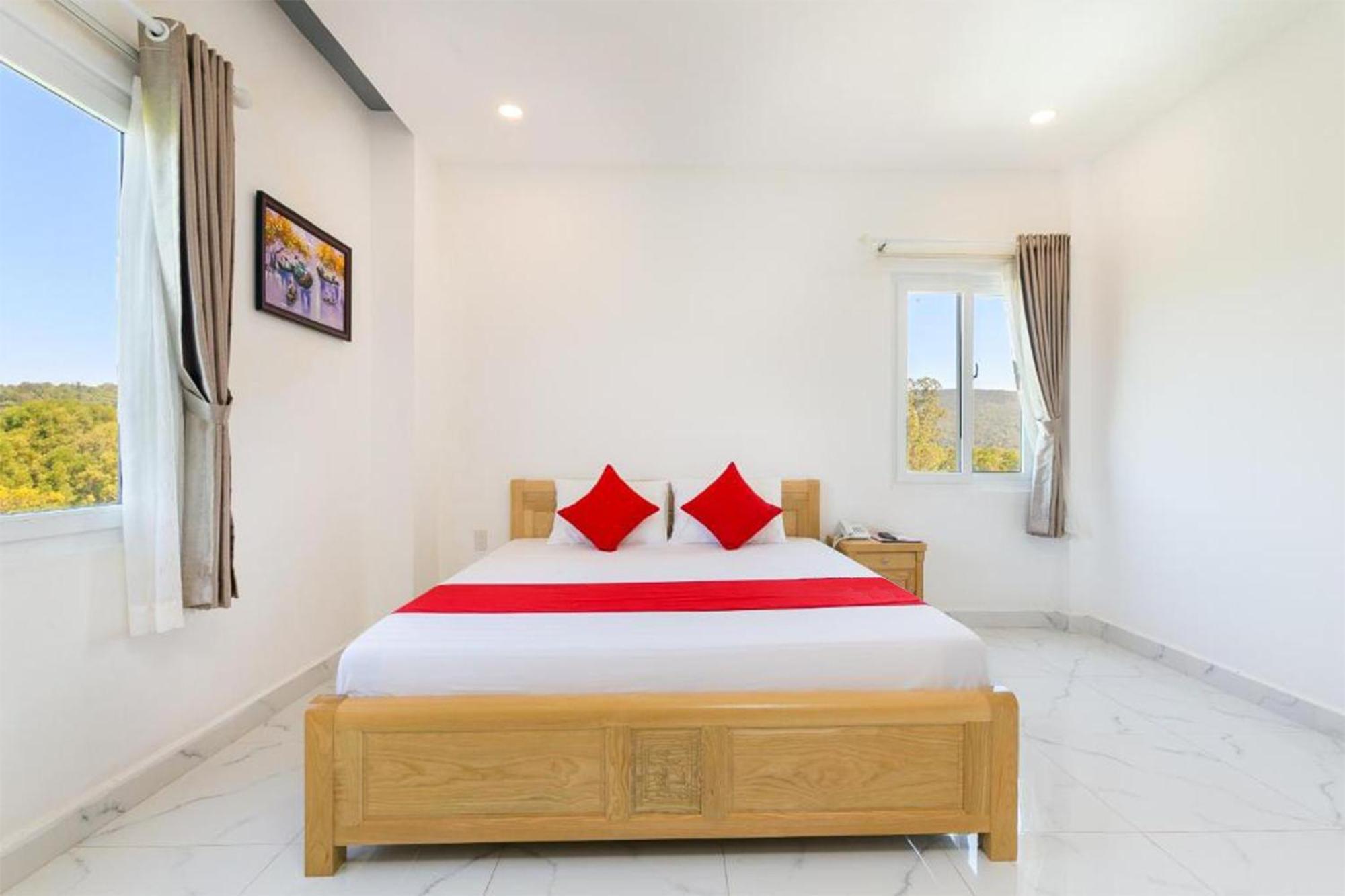 Ruby Hotel Phu Quoc Buitenkant foto