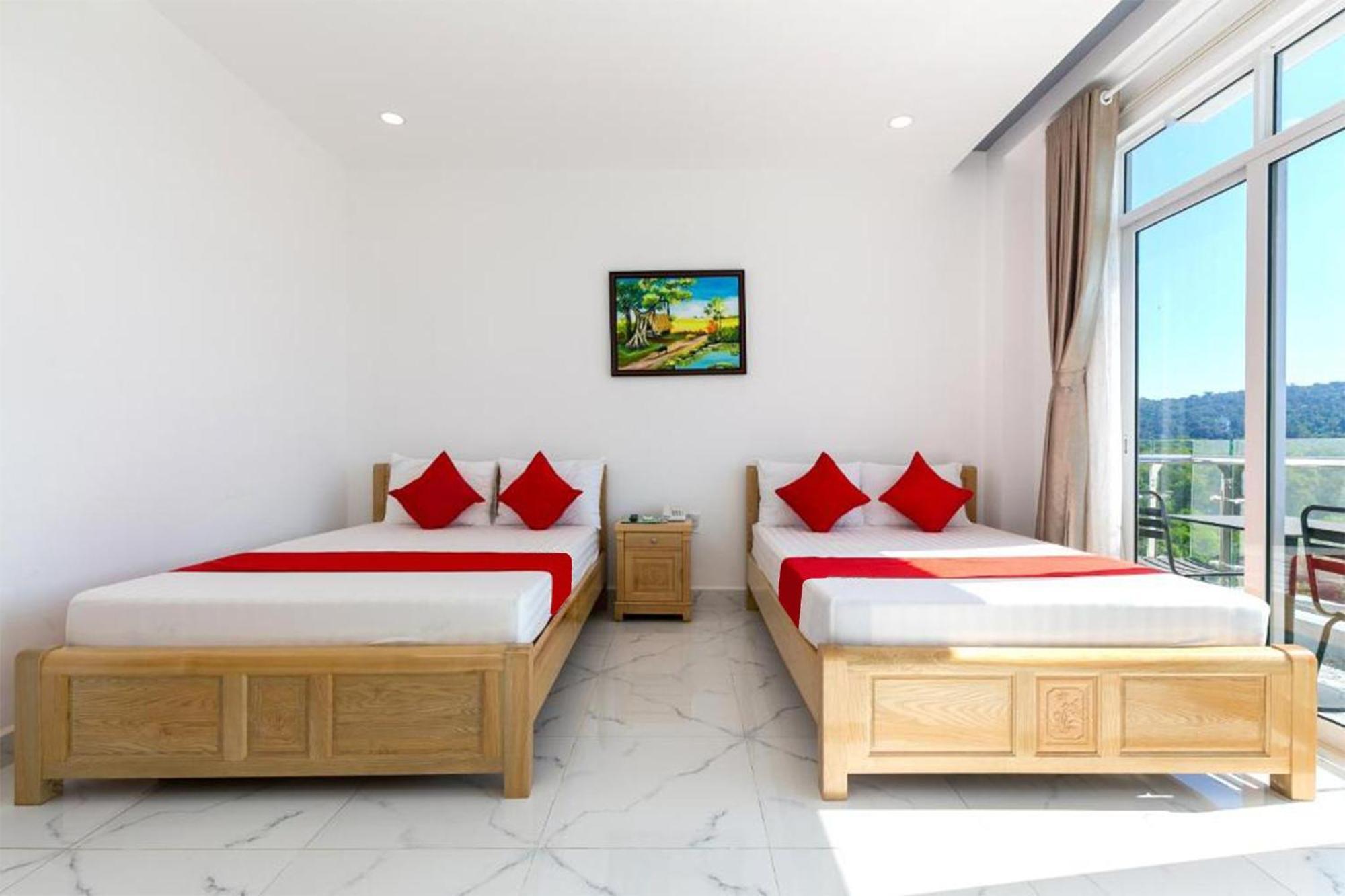 Ruby Hotel Phu Quoc Buitenkant foto