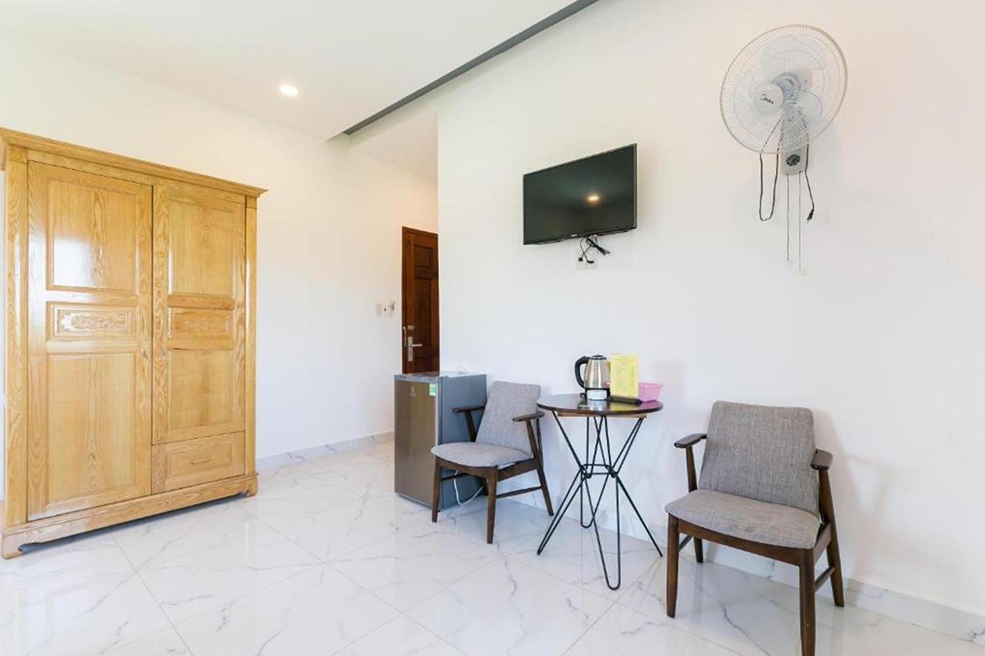 Ruby Hotel Phu Quoc Buitenkant foto