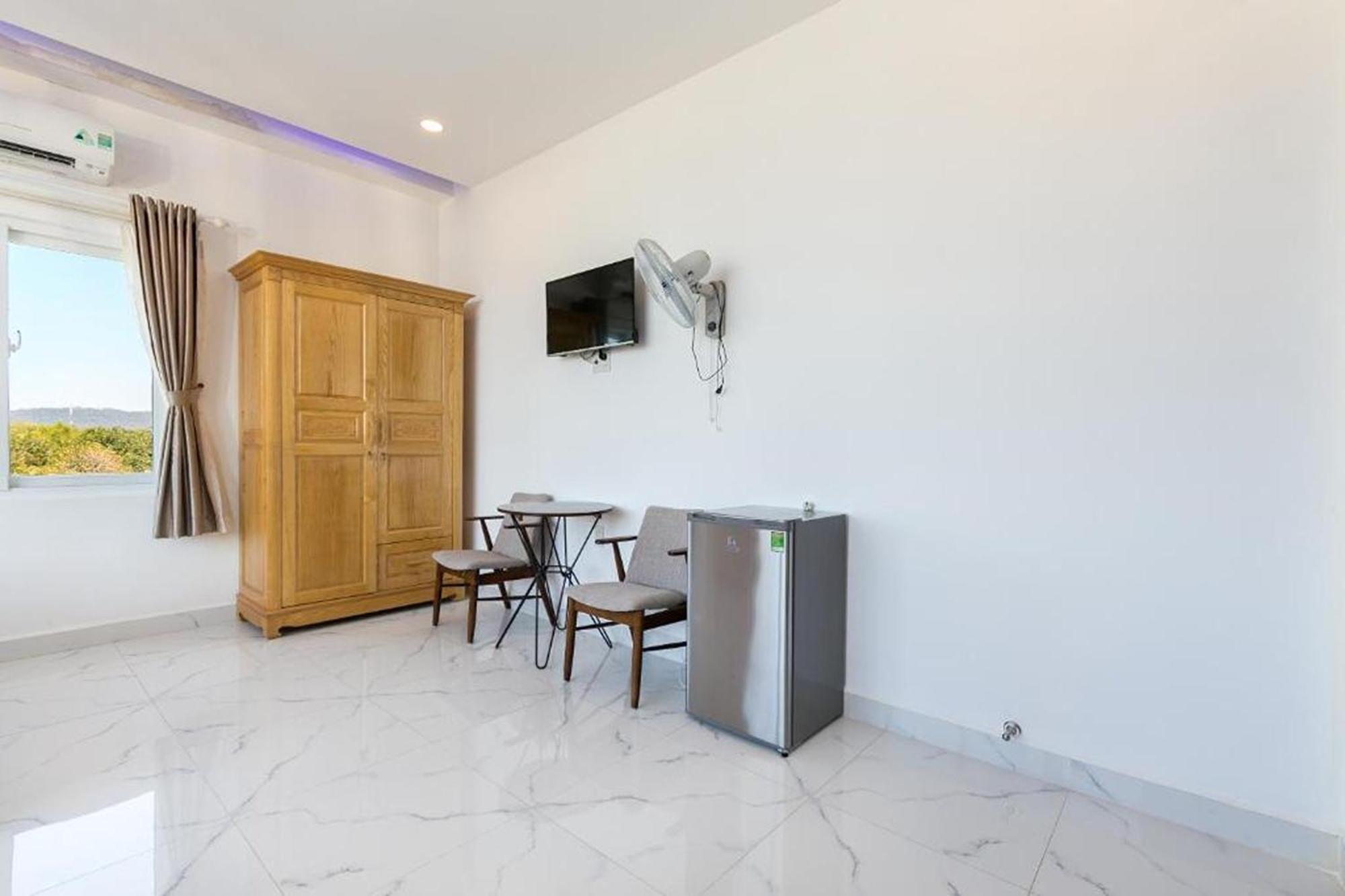 Ruby Hotel Phu Quoc Buitenkant foto